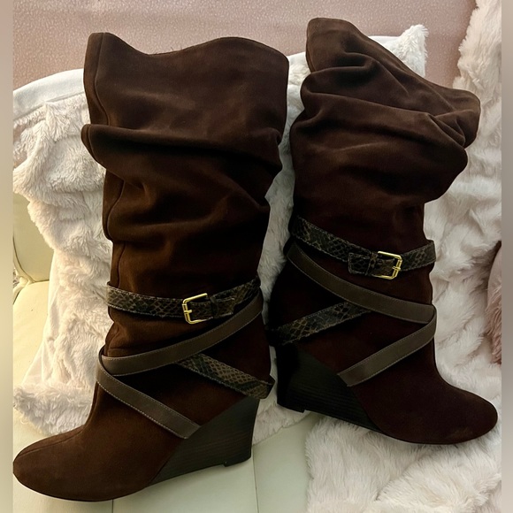 Colin Stuart Brown Suede Strappy Scrunch Knee High Wedge Boots Sz 11B - Picture 12 of 14